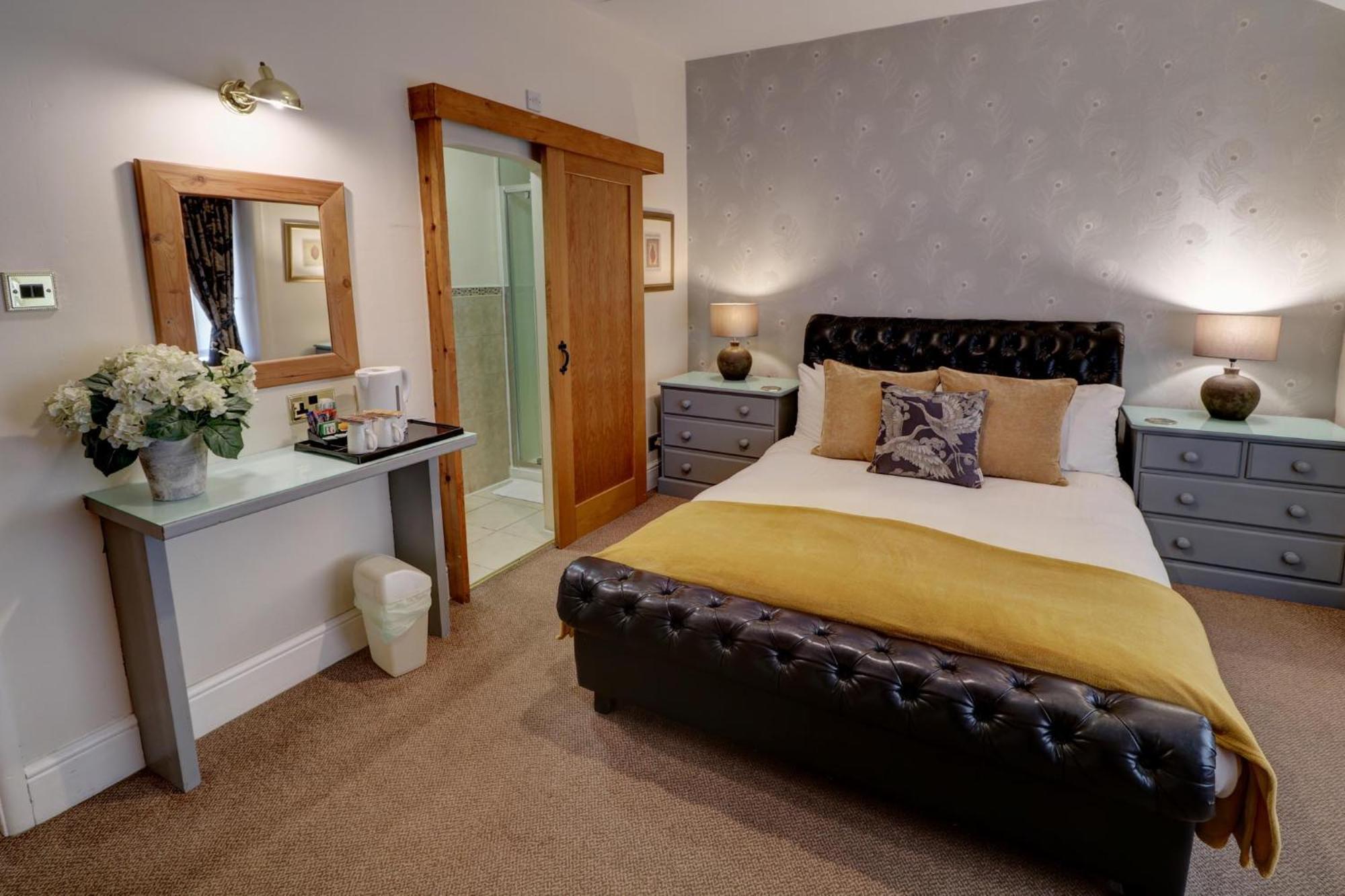 Ye Olde Cheshire Cheese Inn 3*